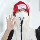 【PHOTO】SEVENTEEN、ワールドツアーのためフィリピンへ出国…カジュアルなスタイル（動画あり）