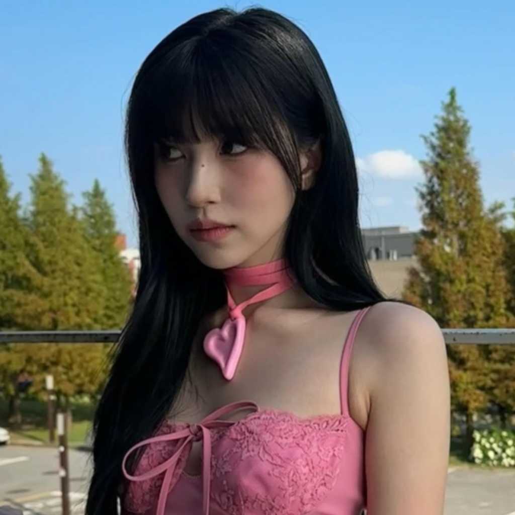 TWICE ミナ、まるでランジェリー？セクシーなワンピース姿の近況ショットに釘付け