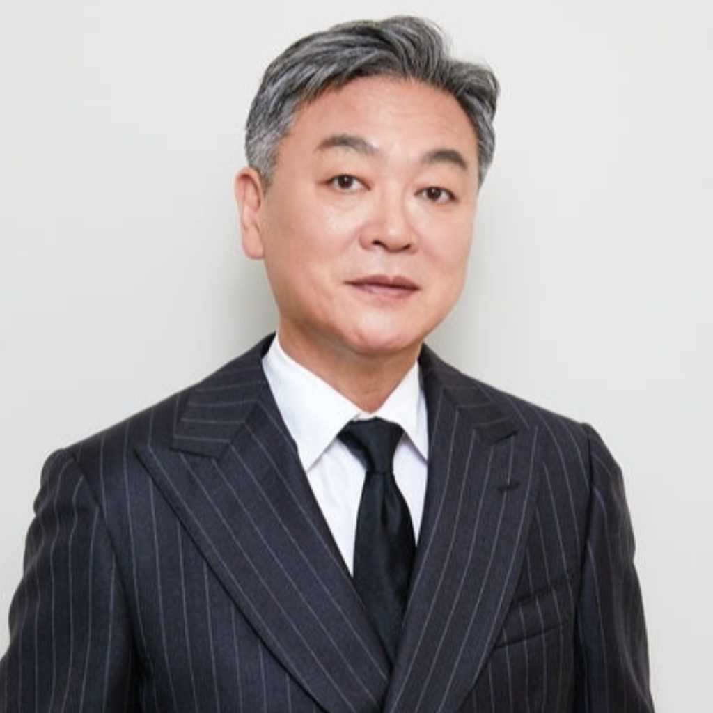 「復讐代行人3~模範タクシー~」キム・ウィソン、故イ・ソンギュンさんを偲ぶ“約束を守れず恥ずかしい”