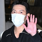 【PHOTO】チ・チャンウク、ファンミーティングのためフィリピンへ出国…爽やかな短髪姿（動画あり）