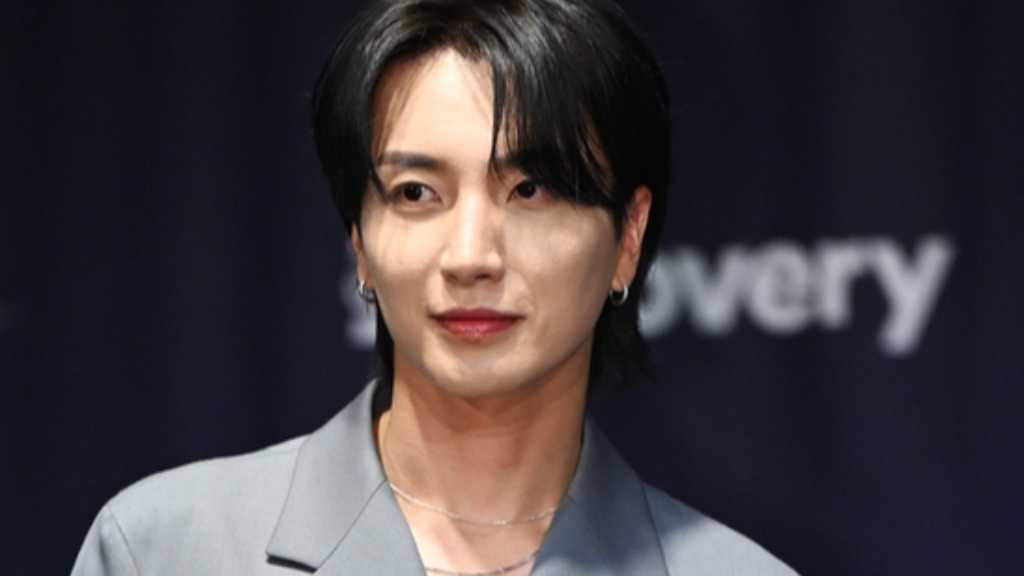 SUPER JUNIOR イトゥク、高速道路で追突事故の被害に…首や腰に辛い痛みも「毎日リハビリに通っている」