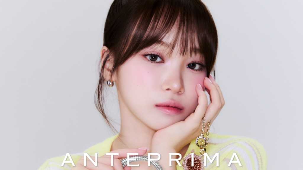 LE SSERAFIM キム・チェウォン、ブランド「ANTEPRIMA」キャンペーンビジュアルのモデルに！