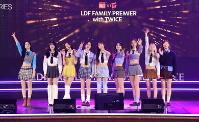 TWICE「ロッテ免税店」のイベントで多彩なコーナーを披露…日本ファン500人が参加