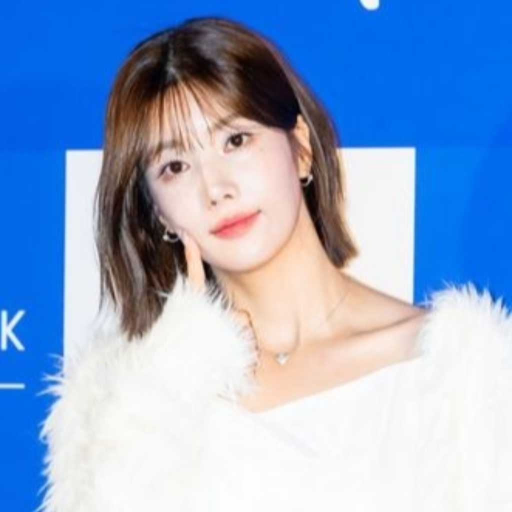 IZ*ONE出身クォン・ウンビ、G-DRAGONの所属事務所へ移籍説が浮上…コメントを発表