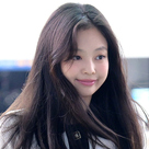 【PHOTO】BLACKPINK ジェニー、ワールドツアーのためフランスへ出国(動画あり)
