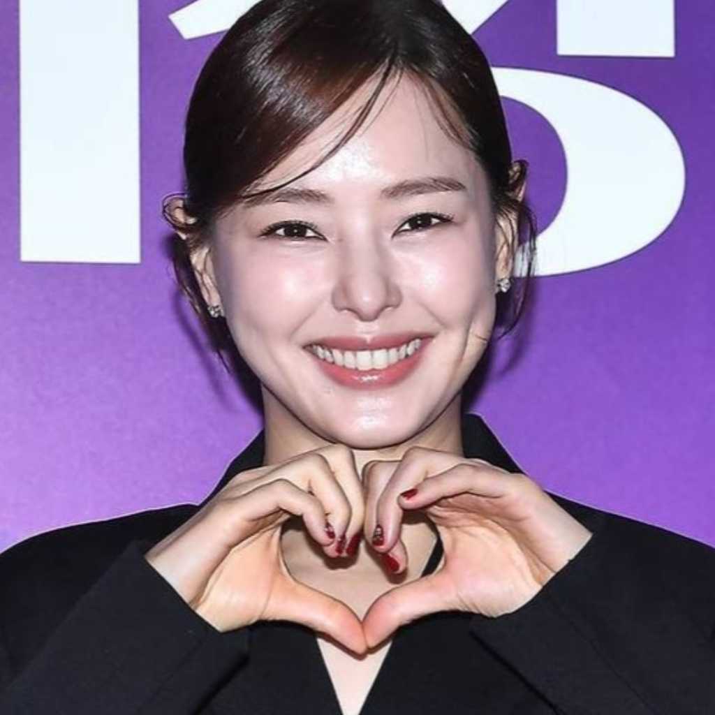 “妊娠中”イ・ハニ、Netflix「エマ」制作発表会にオンラインで参加へ