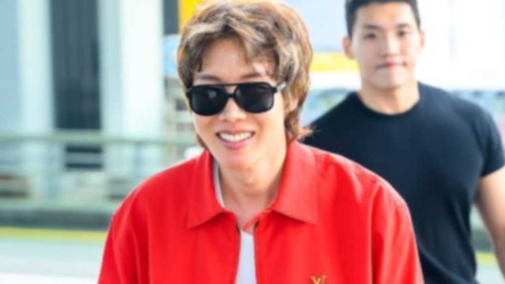 【PHOTO】BTSのJ-HOPE、海外スケジュールのため出国