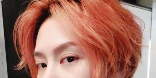 SUPER JUNIOR ヒチョル、デビュー14周年記念セルフショットを公開…完璧