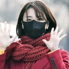 【PHOTO】パク・ハソン、ラジオ番組の収録に参加…オーラ溢れるレッドコーデで登場