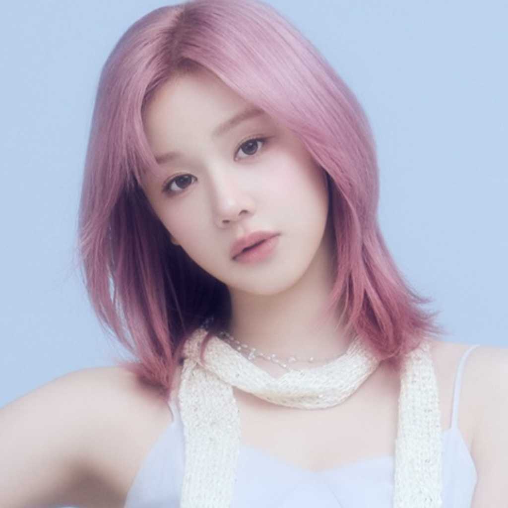 BABYMONSTER パリタ＆チキータ、収録曲「SUPA DUPA LUV」コンセプトフォトを公開