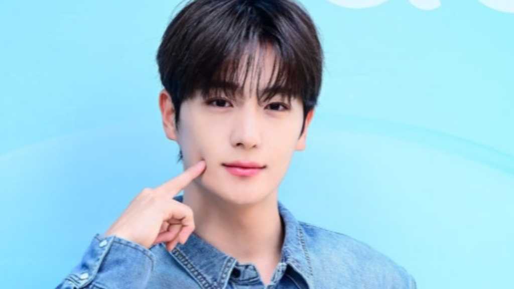 【PHOTO】THE BOYZ ヒョンジェ、ブランド「Anua」のイベントに出席