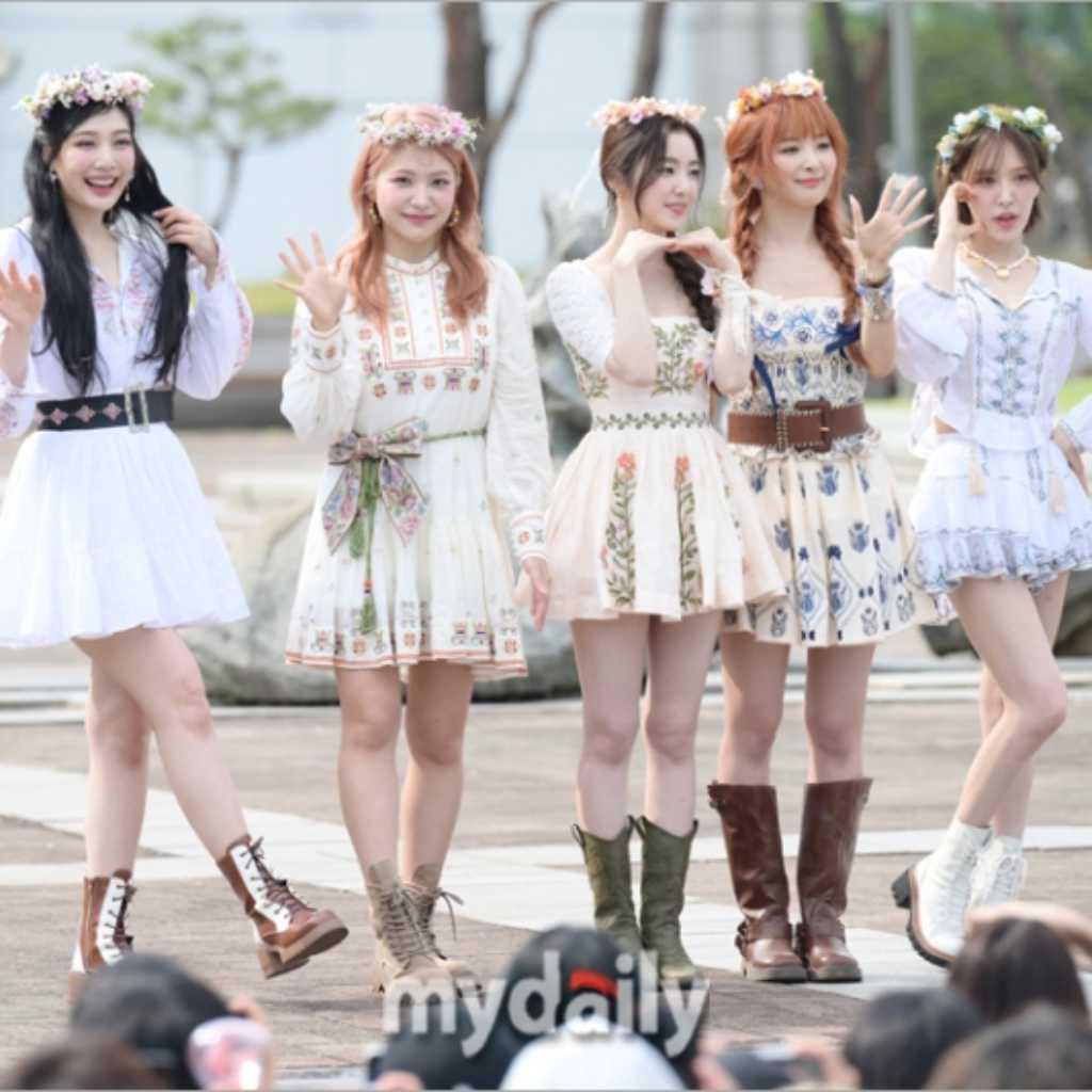 Red Velvet、8月3日に完全体でカムバック決定!ニューミニアルバム「Velvet Summer」をリリース
