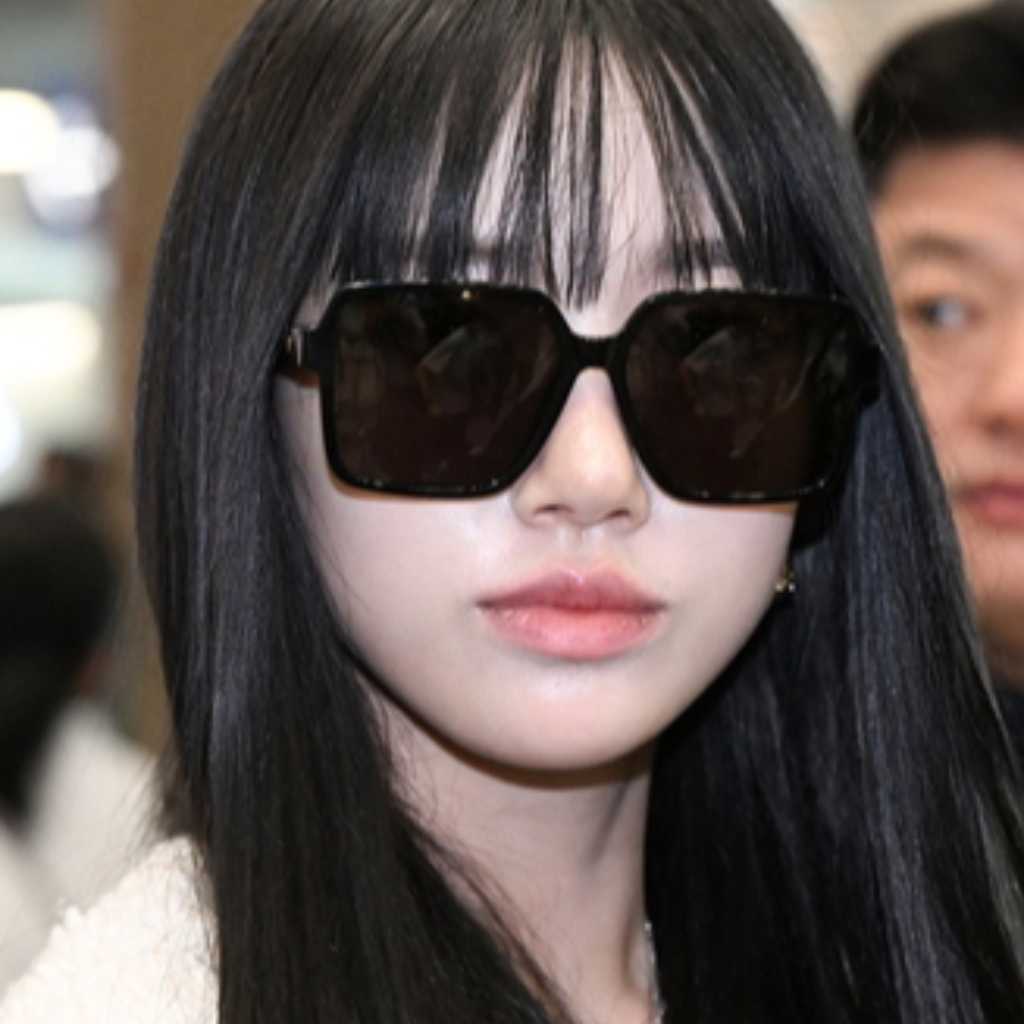 【PHOTO】MEOVV スイン、海外スケジュールを終えて帰国(動画あり)