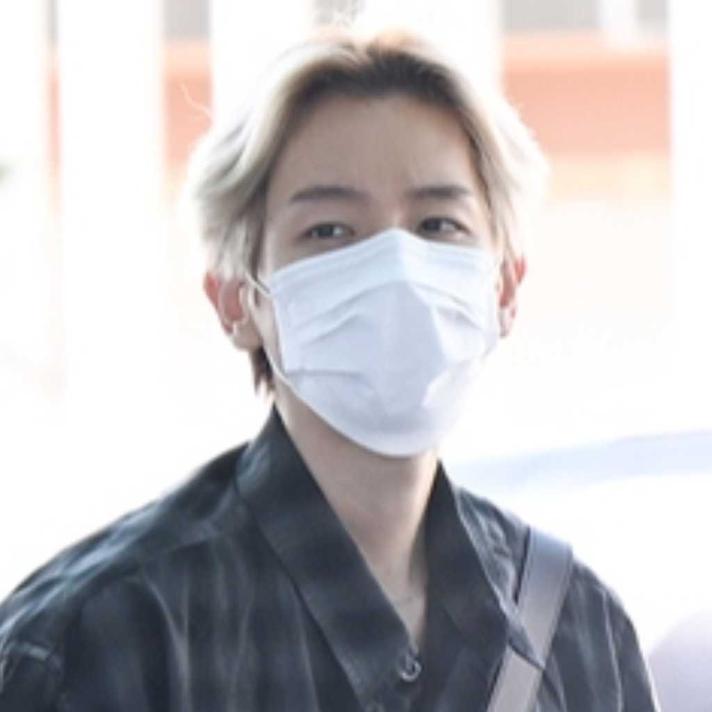 【PHOTO】EXO ベクヒョン、海外スケジュールのため出国(動画あり)