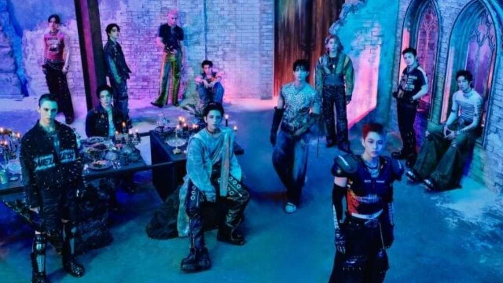 SEVENTEEN、5thフルアルバム「HAPPY BURSTDAY」NEW BURSTDAYバージョンの予告コンテンツを公開