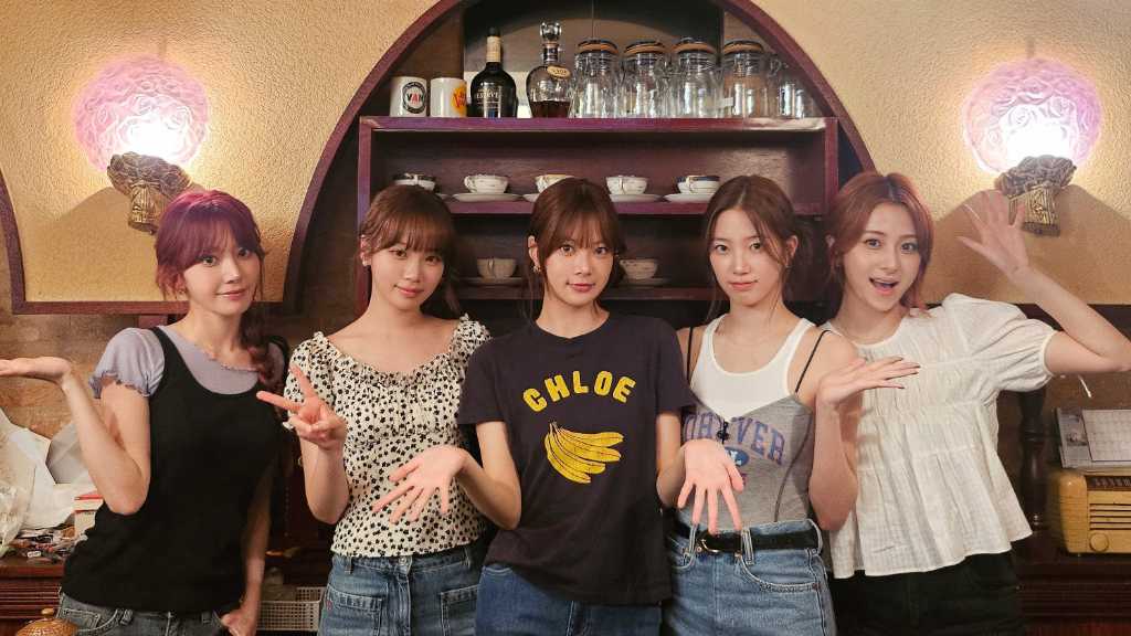 LE SSERAFIM、日本の喫茶店でバイト挑戦も…予想外の反応で現地はパニックに！？