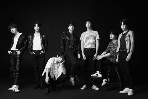 Bts 防弾少年団 3rdフルアルバム Love Yourself 轉 Tear が初週売上100万枚突破 Kstyle