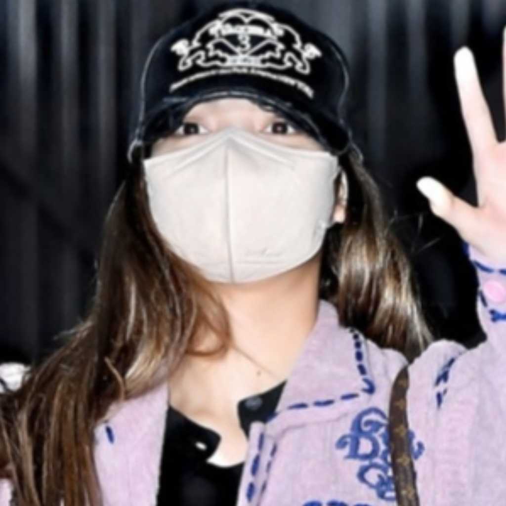 【PHOTO】BLACKPINK、ワールドツアーのためフィリピンへ出国（動画あり）