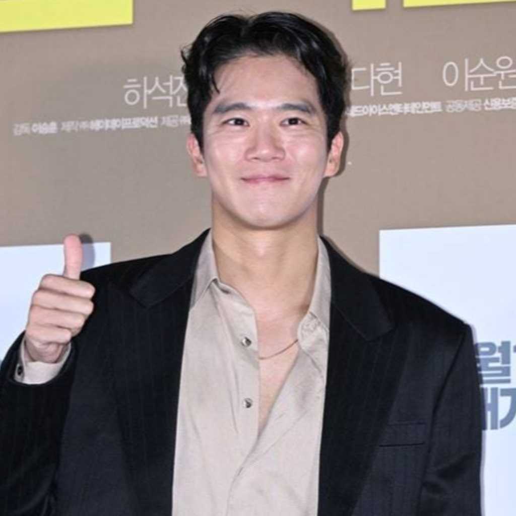 ハ・ソクジン、新ドラマ「愛が来る」への出演を検討中…EXID ハニと共演なるか