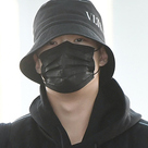 【PHOTO】ATEEZ、ワールドツアーのためオランダヘ出国…個性あふれるファッション