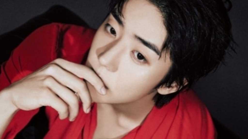 チェ・ジョンヒョプ、より深まった男性美を披露「後退したくないので常に努力している」