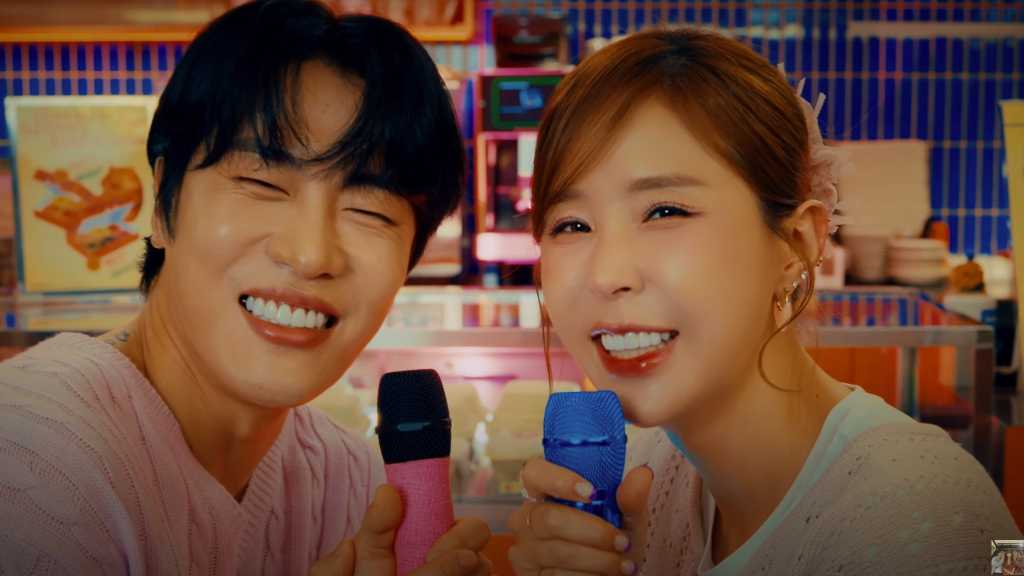 コヨーテ シンジ、恋人ムンウォンとのデュエット曲「Salaga Doola」スペシャルクリップ映像を公開