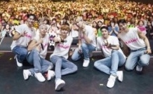 UKISS、東京から大阪まで…デビュー15周年記念コンサートが大盛況！客席からドンホのサプライズ登場も