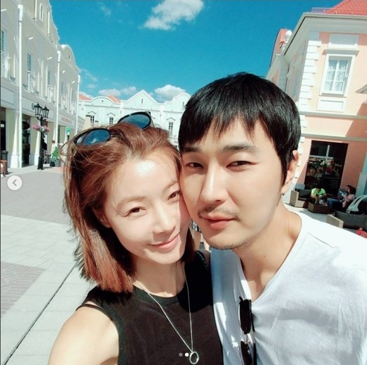 ユン ソイ チョ ソンユン夫妻 新婚旅行中のラブラブショットを公開 Kstyle