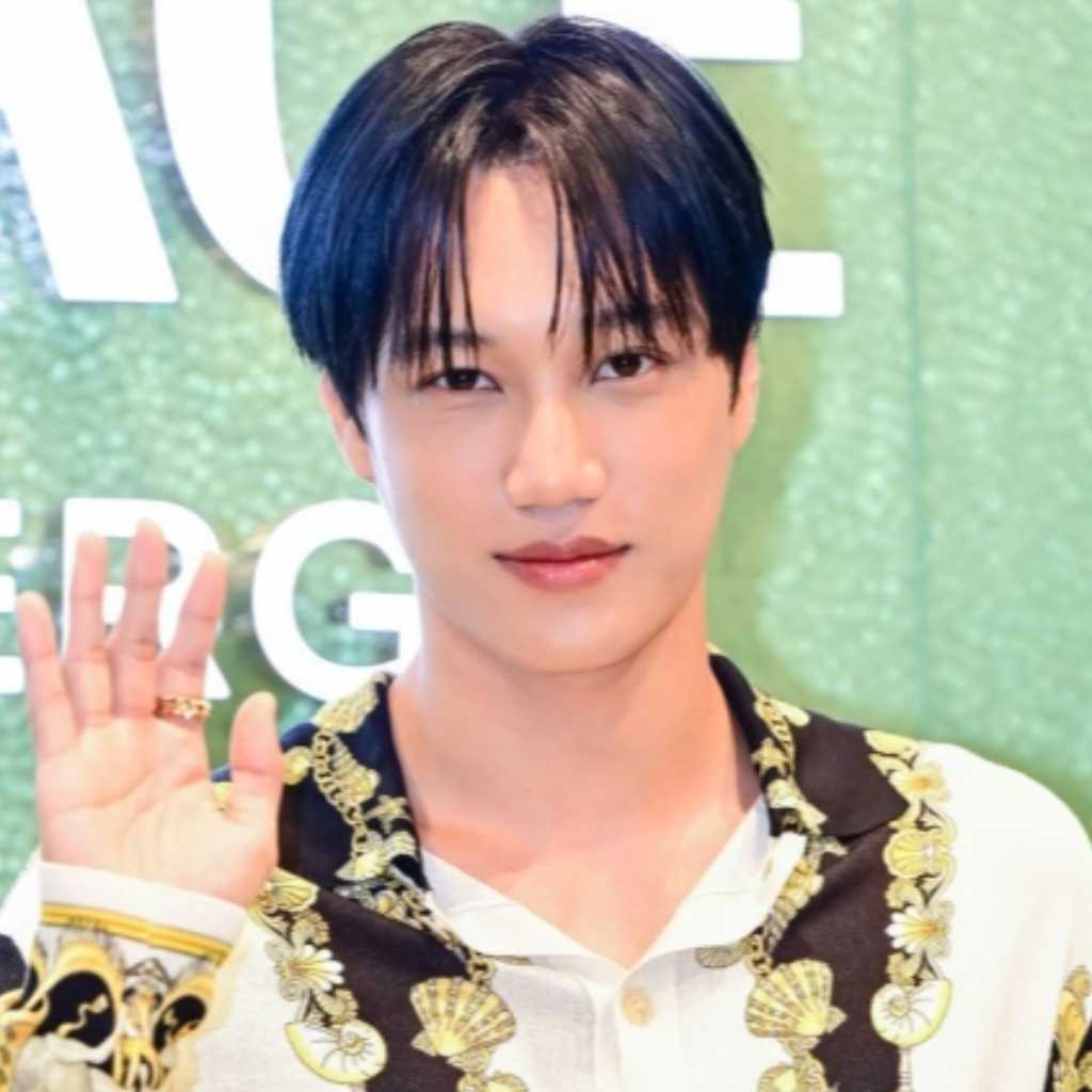 【PHOTO】EXO カイ、ブランド「ヴェルサーチ」イベントに出席