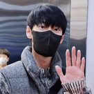 【PHOTO】NCT ドヨン、日本でのスケジュールを終えて帰国…抜群のスタイル(動画あり)