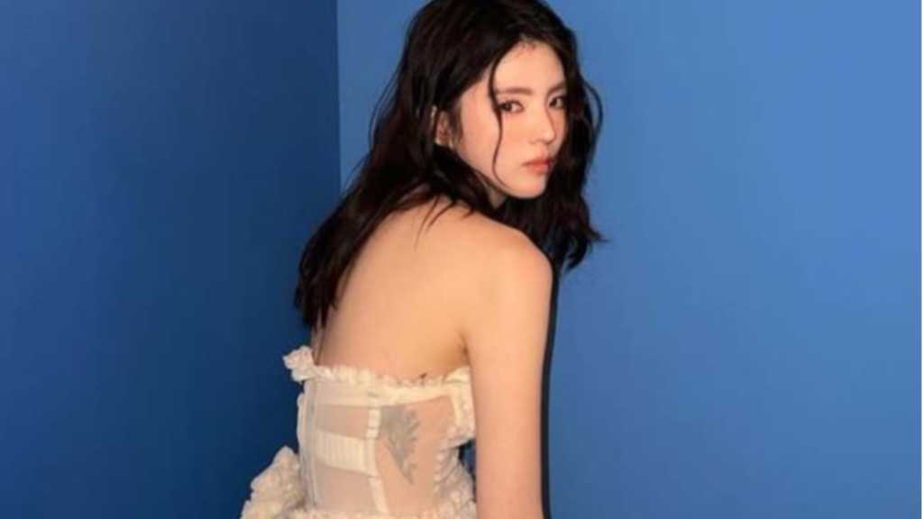 ハン・ソヒ、誕生日にセクシーなタトゥーを公開…LE SSERAFIMのダンスも披露!?(動画あり)