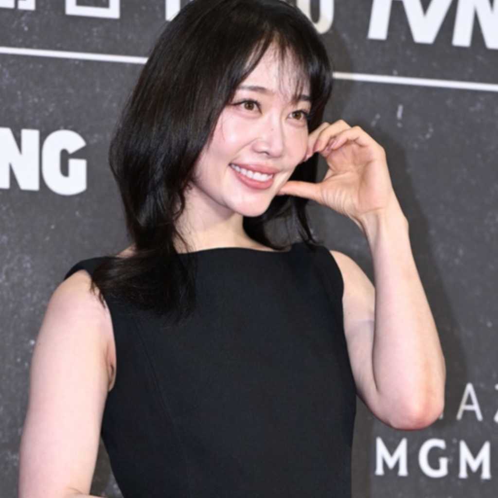 【PHOTO】キム・ヒオラ&チャン・ソヨンら、ソウルが舞台のハリウッド作品「バタフライ」レッドカーペットに出席