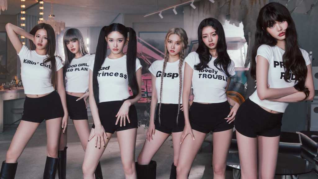 IVE、4th EP「IVE SECRET」最後のコンセプトフォト公開…強烈なカリスマ性をアピール