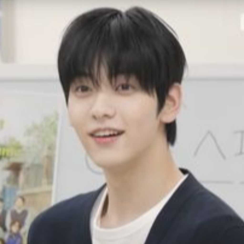 TXT スビン＆ボムギュ、互いのビジュアルを分析？“ドラマの男性主人公”について熱い討論（動画あり）