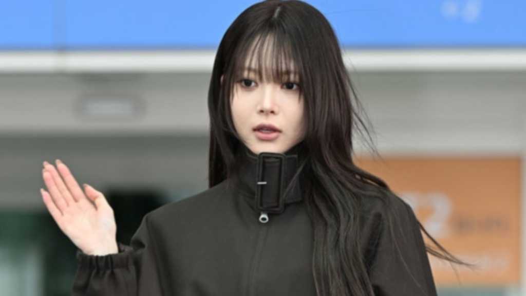 【PHOTO】LE SSERAFIM ホン・ウンチェ、ファッションウィークに出席するためフランスへ出国（動画あり）