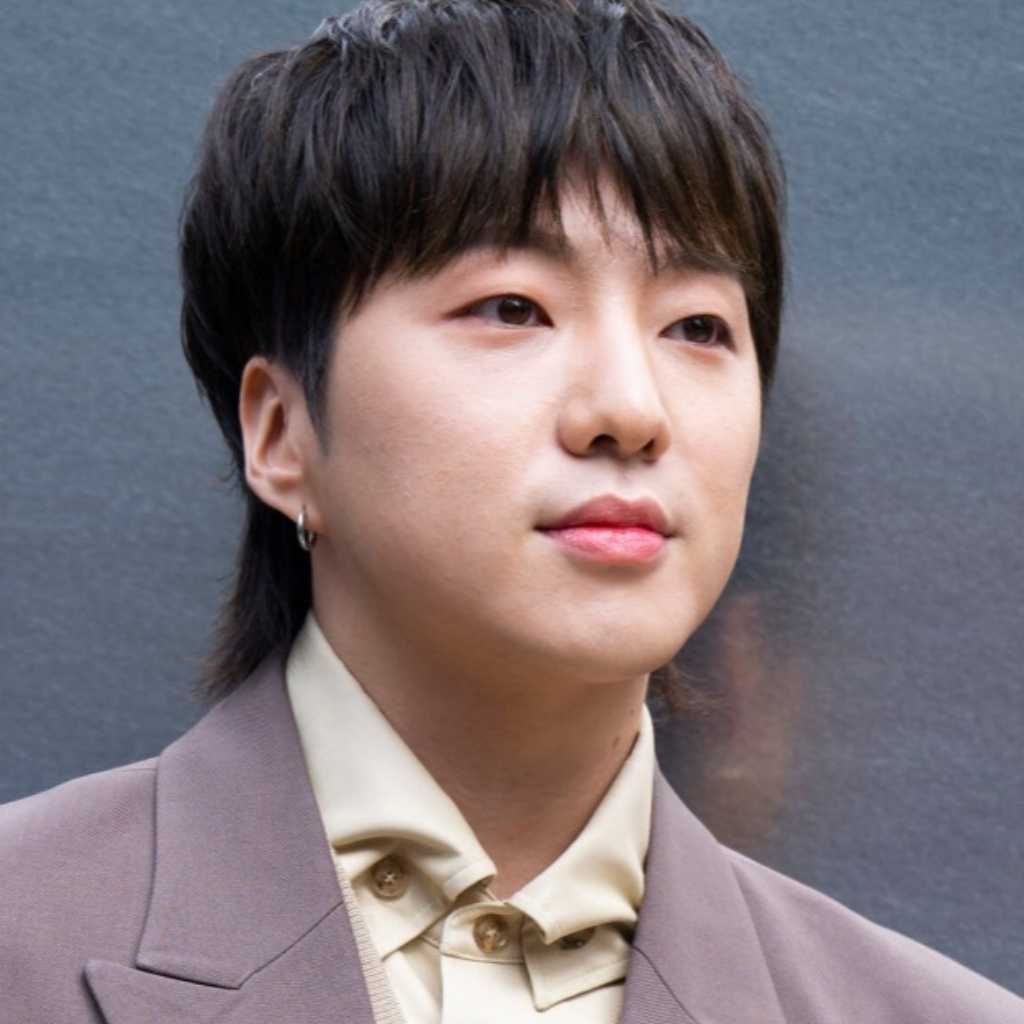 WINNER カン・スンユン、フォトグラファーとしての存在感アピール…俳優カンヒらと展示会に参加
