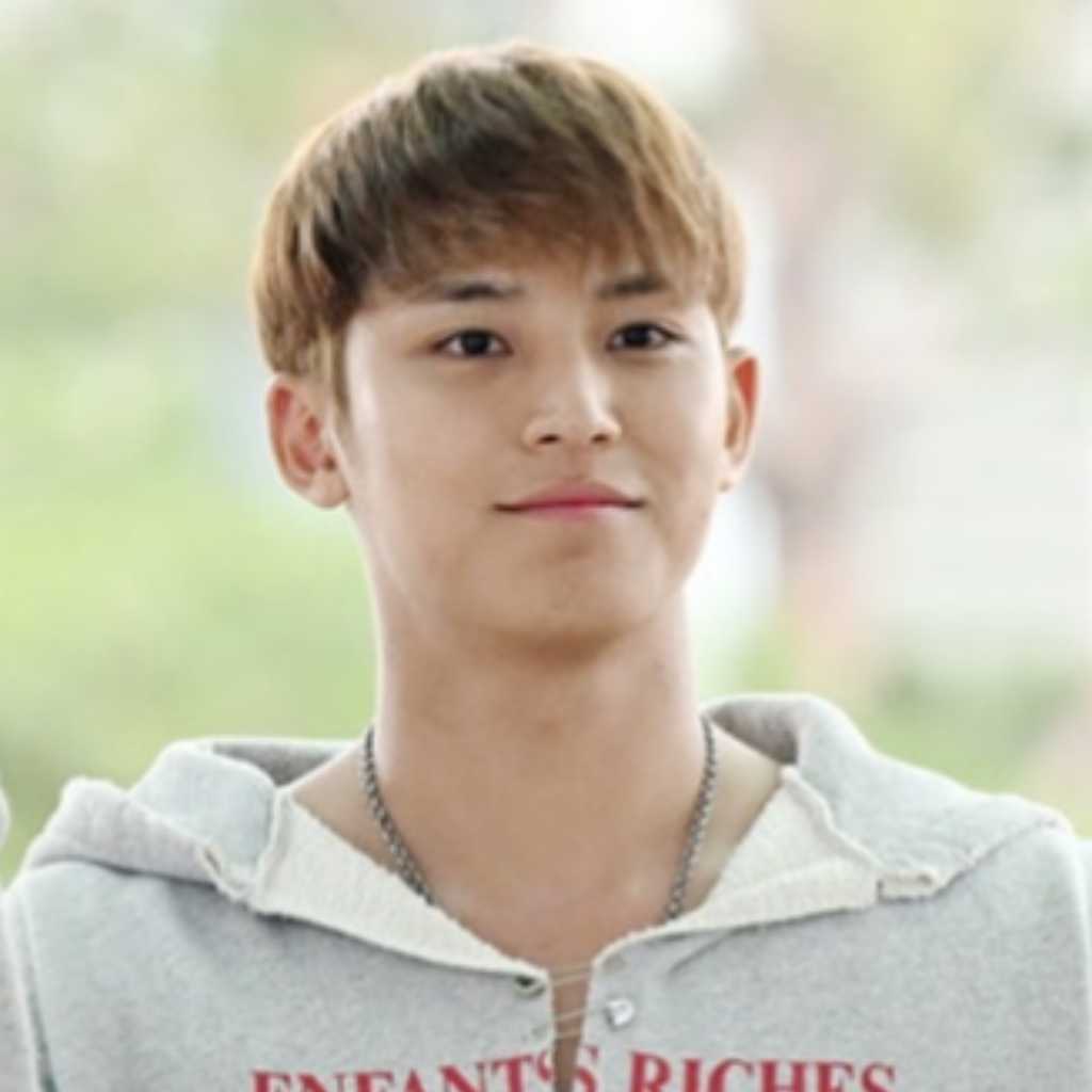 【PHOTO】SEVENTEEN ミンギュ、海外スケジュールのためマレーシアへ出国（動画あり）