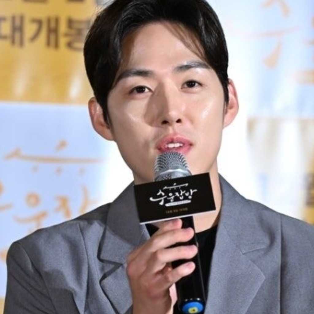 ペク・ソンヒョン、一部俳優のボイコットによりミュージカルが当日中止「主演俳優として責任を感じている」