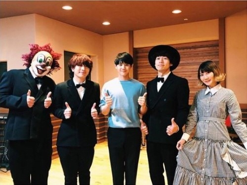 Sekai No Owari 韓国アイドルと続々 訪韓中の記念ショットを公開 Kstyle