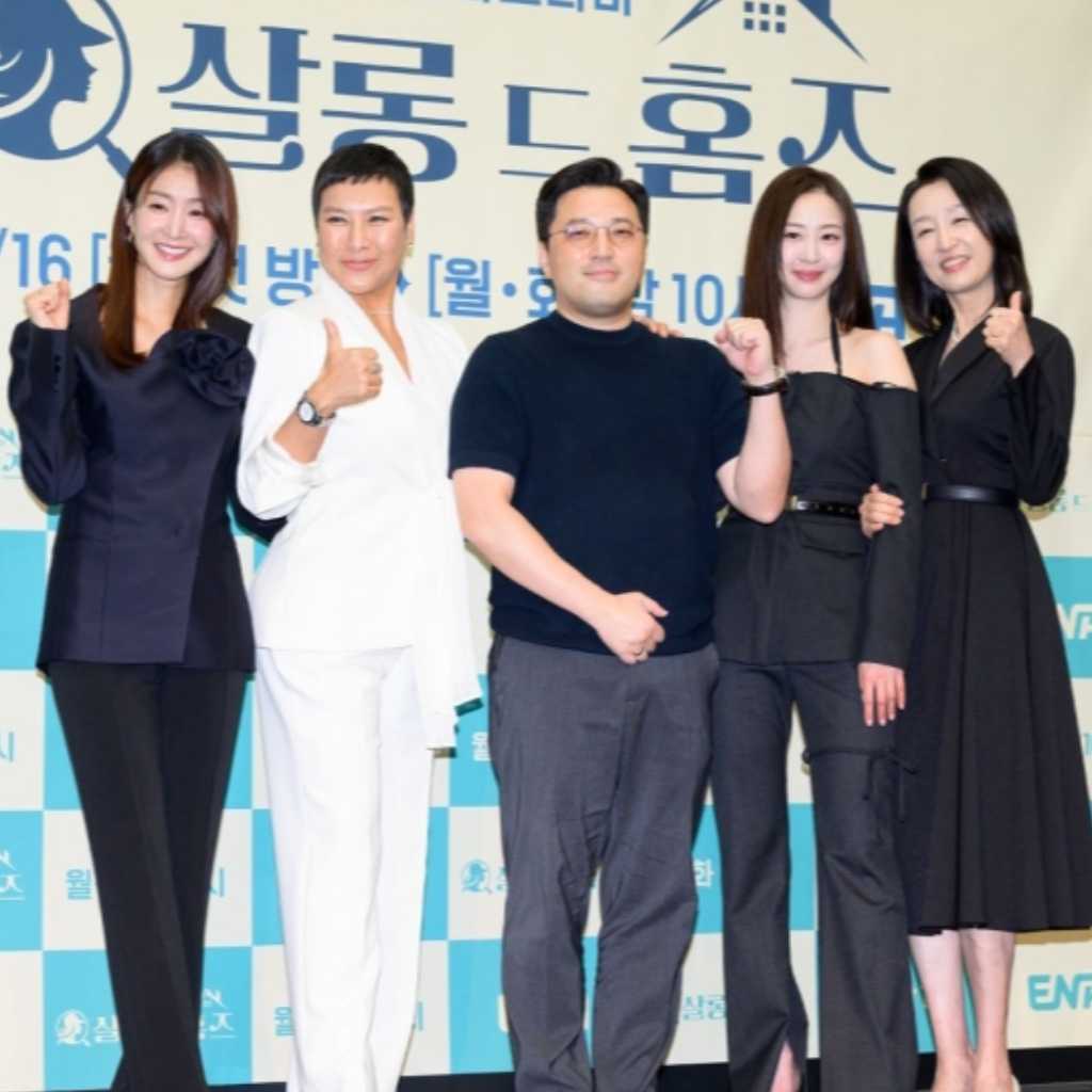 【PHOTO】イ・シヨン＆元SISTAR ダソムら、新ドラマ「サロン・ド・ホームズ」制作発表会に出席