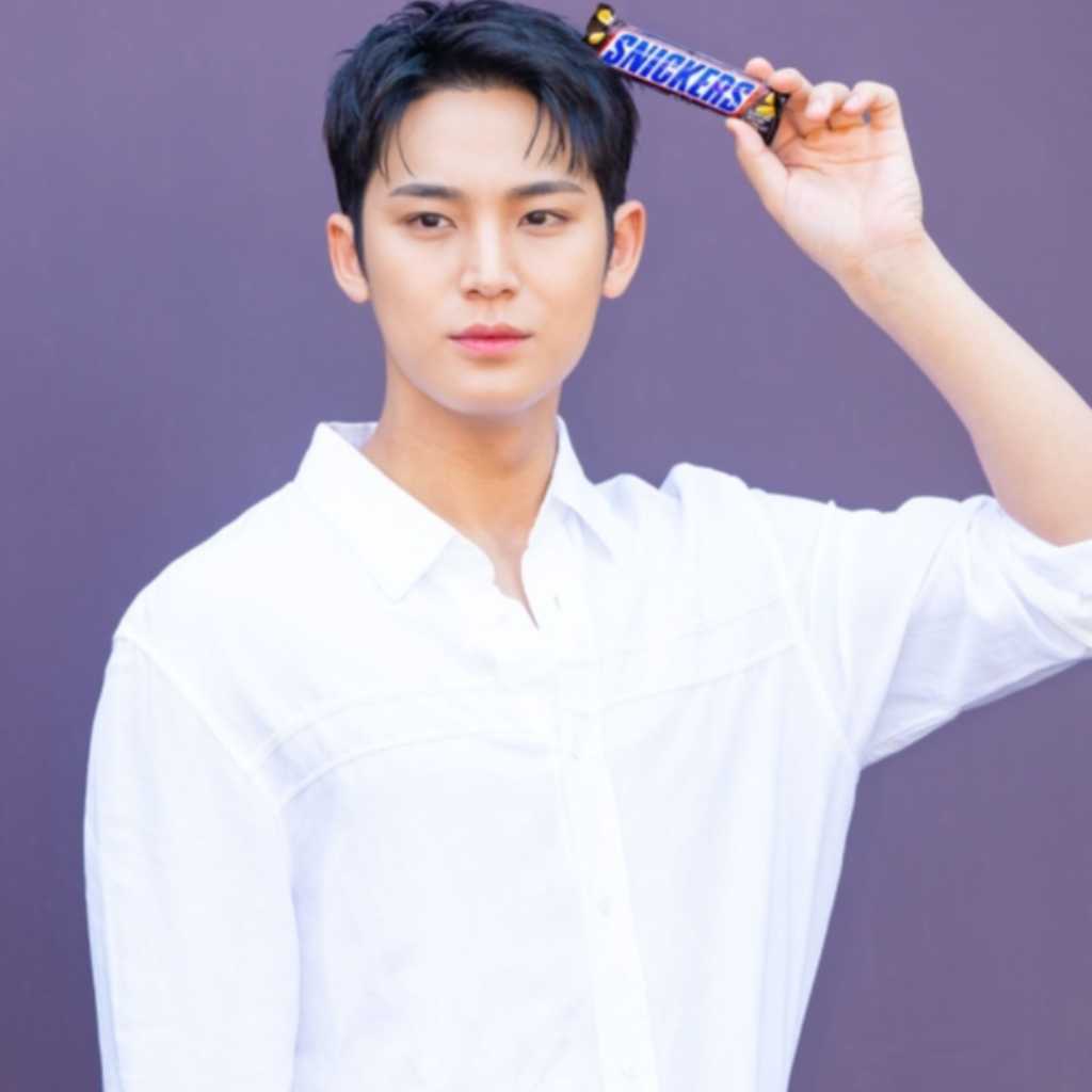 【PHOTO】SEVENTEEN ミンギュ、チョコレートバー「スニッカーズ」のイベントに出席