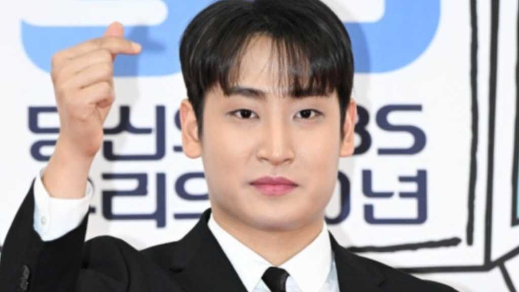 歌手パク・ジェジョン、本日(11/20)除隊…陸軍現役として服務終了