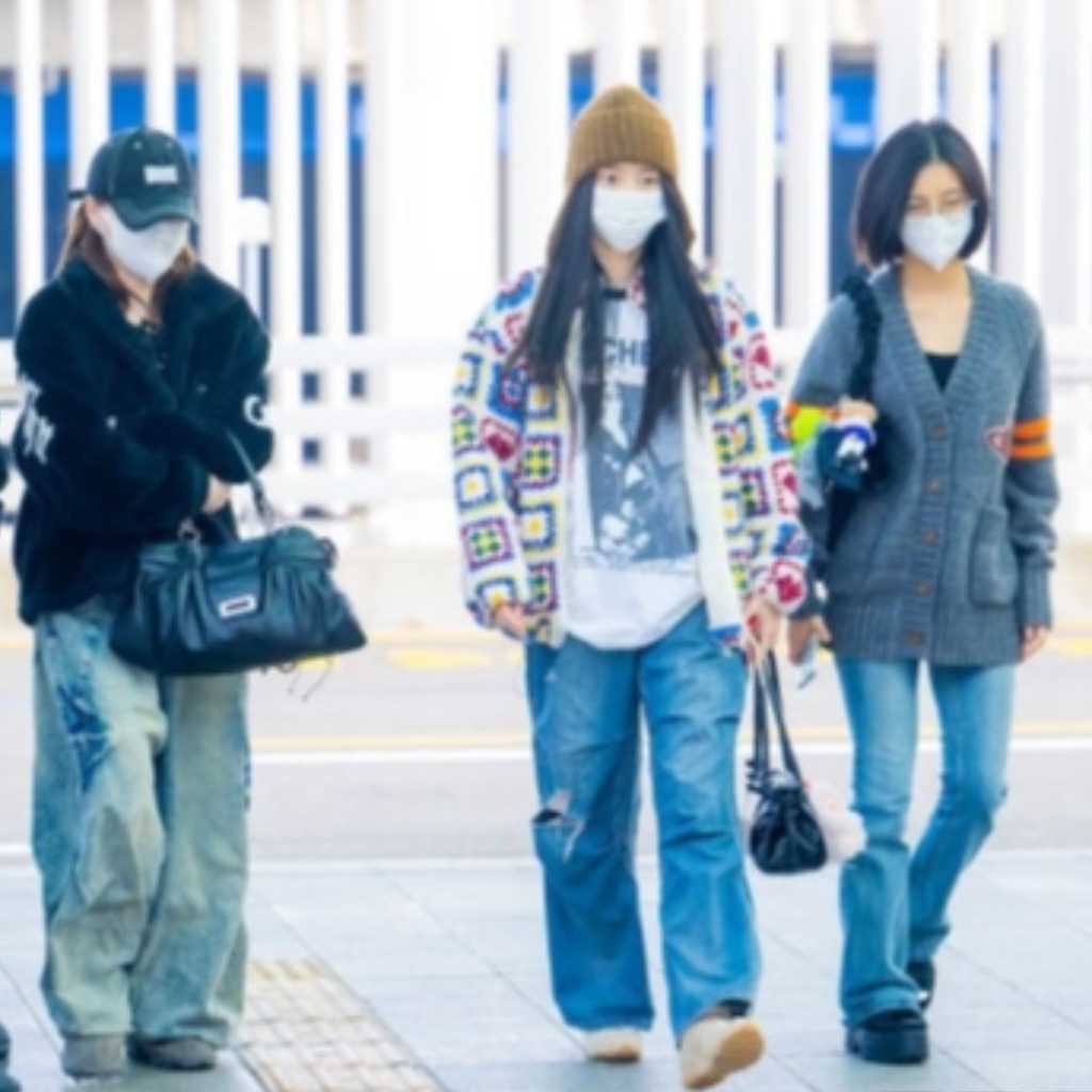 【PHOTO】Kep1er、海外スケジュールのため出国…多彩な秋冬ファッション