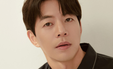 イ・サンユン、ドラマ「ワン・ザ・ウーマン」で共演したイ・ハニと正反対の性格？キスシーンにも言及“今考えてみれば…”