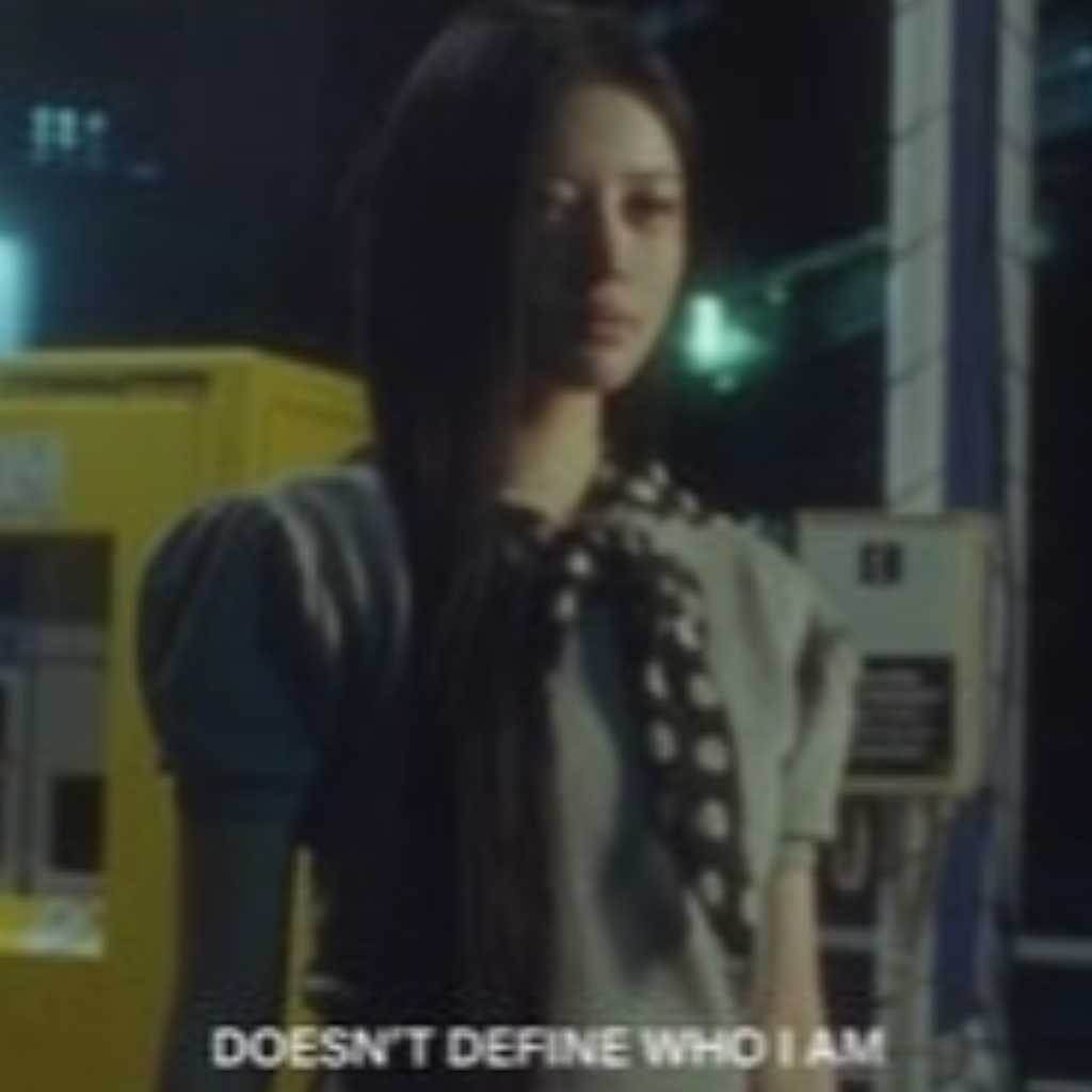 ILLIT、タイトル曲「NOT CUTE ANYMORE」MV予告映像を公開！夢幻的な雰囲気