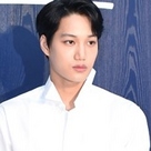 【PHOTO】EXO カイ、ファッションブランドのフォトウォールイベントに登場