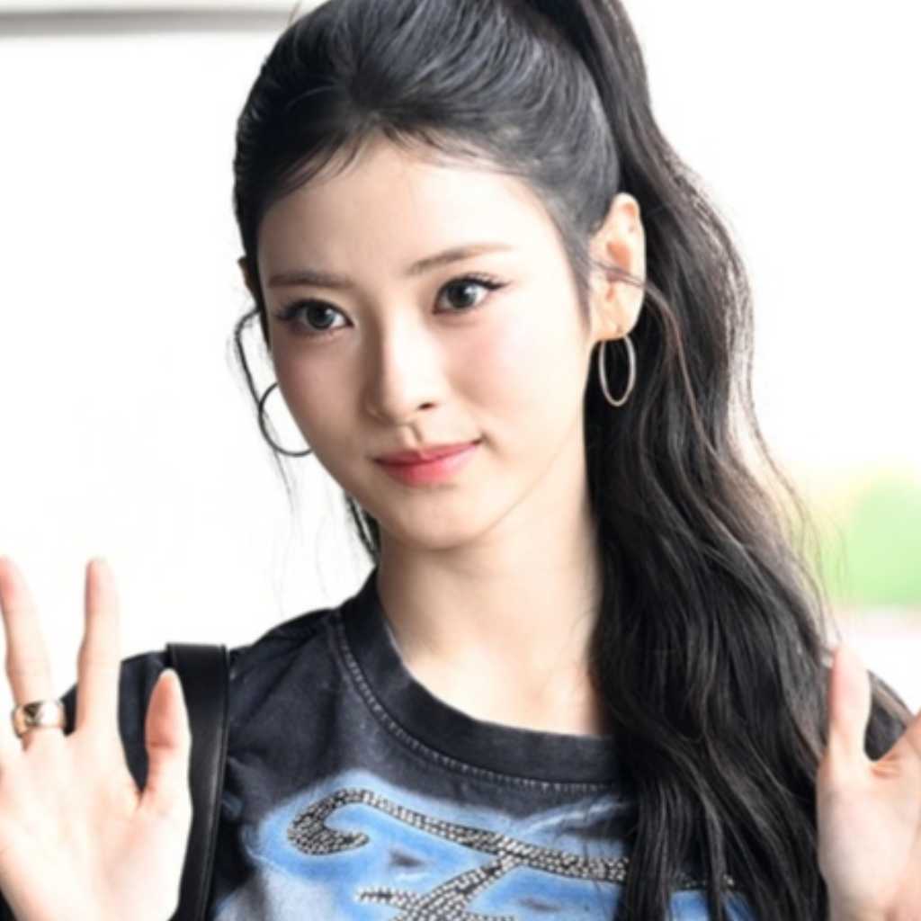 【PHOTO】MEOVV「東京ガールズコレクション」出演のため日本へ!ステージに期待(動画あり)