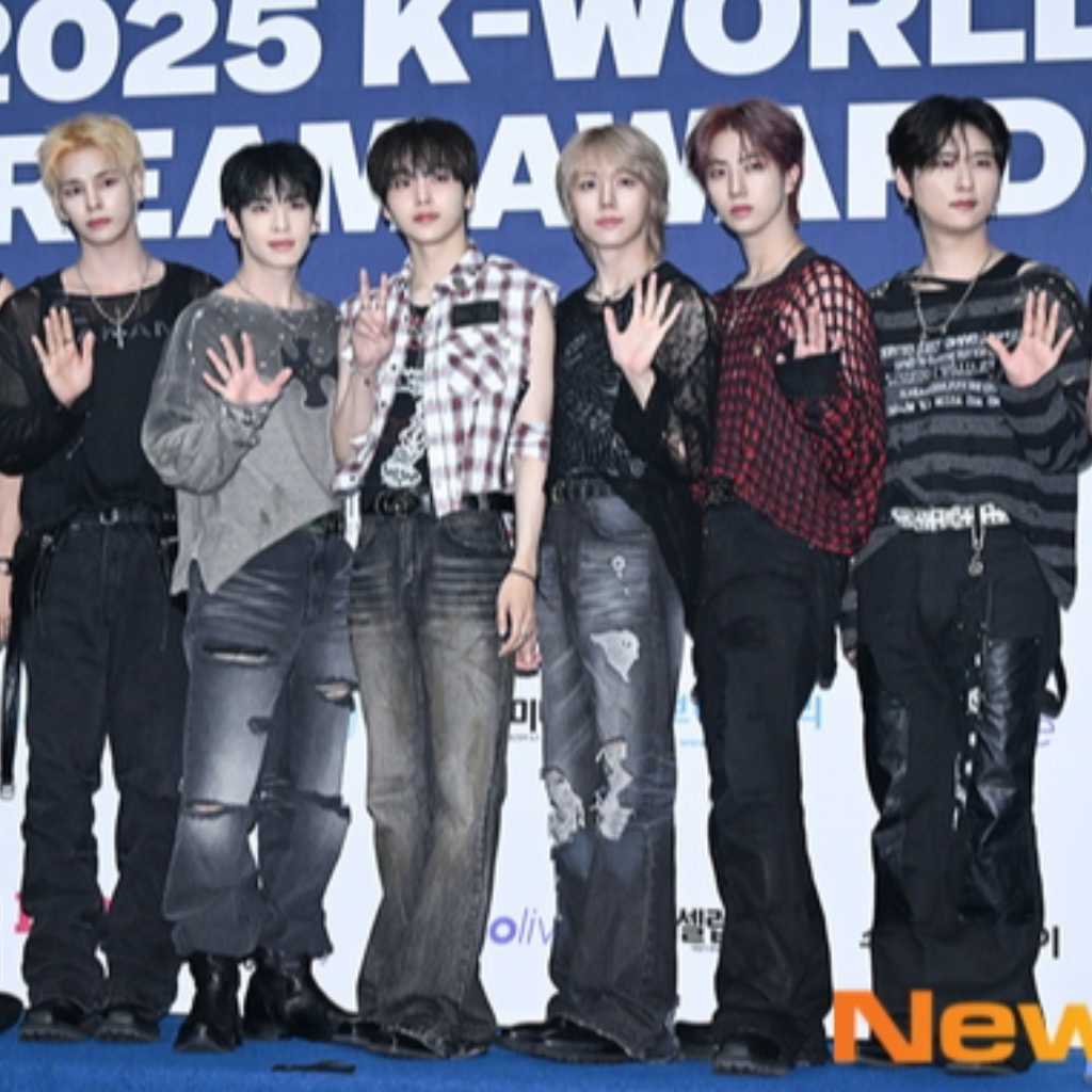 CRAVITY、8thミニアルバム「ReDeFINE」を4月29日にリリース決定！予告映像が公開