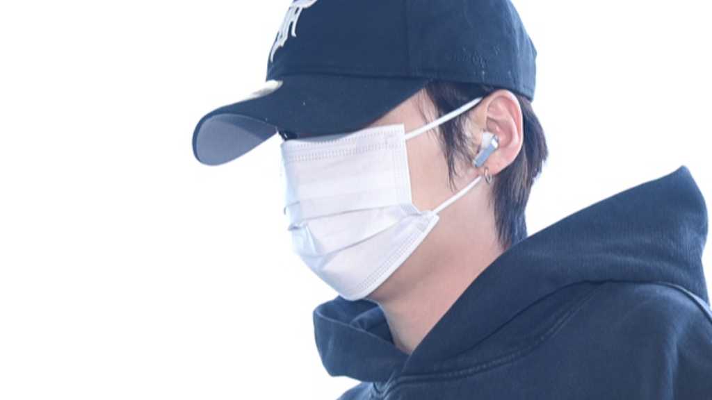 【PHOTO】BTSのSUGA、海外スケジュールのためアメリカへ出国