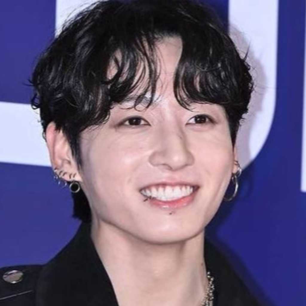 BTS ジョングク、ファンに神対応も！焼肉店で“ソロ飯”する姿が話題に